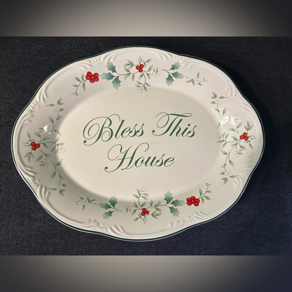 Pfaltzgraff WINTERBERRY Bless This House 8 1/2" x 11" Platter Christmas